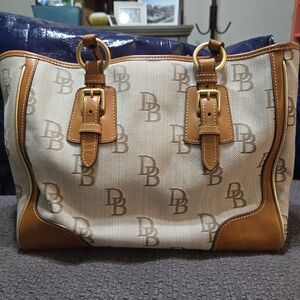 Dooney & Bourke Red and Green Tote